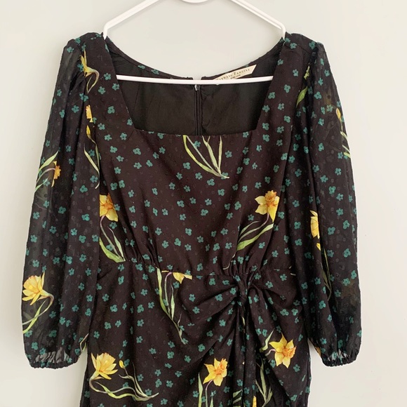 Wayward Fancies Eshakti Floral Square Neck Dress - Picture 3 of 16